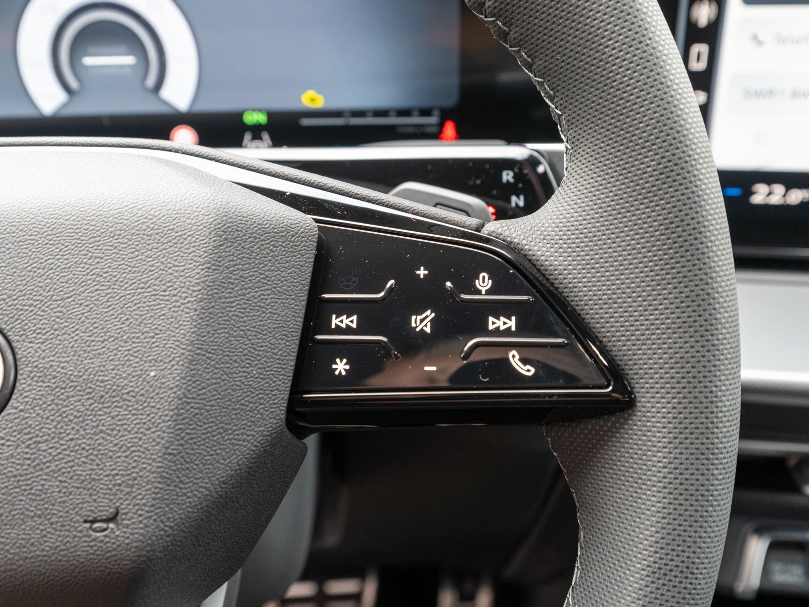 Fahrzeugabbildung Audi Q3 Sportback e-hybrid S line HUD SONOS AHK