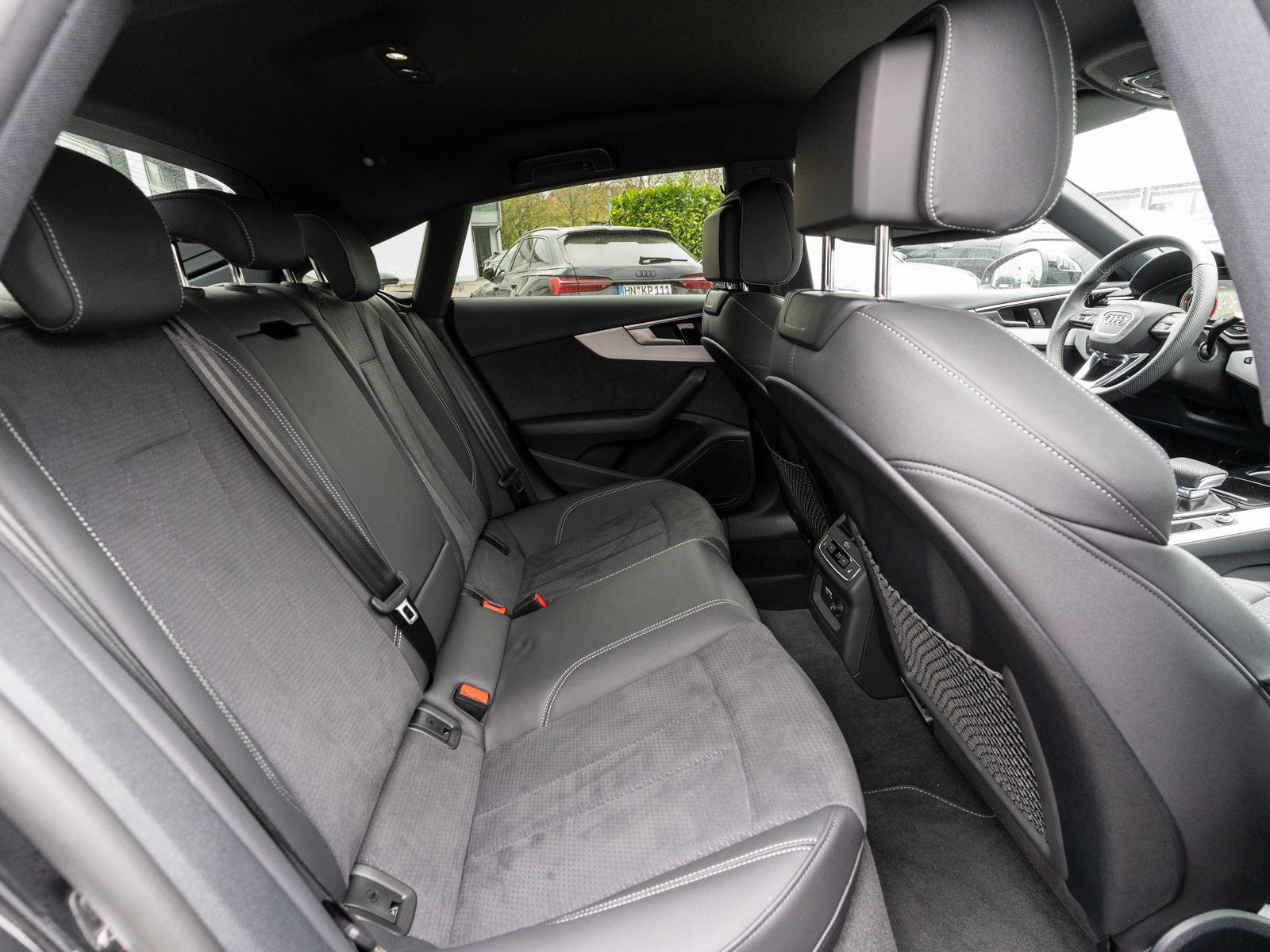 Fahrzeugabbildung Audi A5 Sportback S line 40 TDI quattro Matrix AHK
