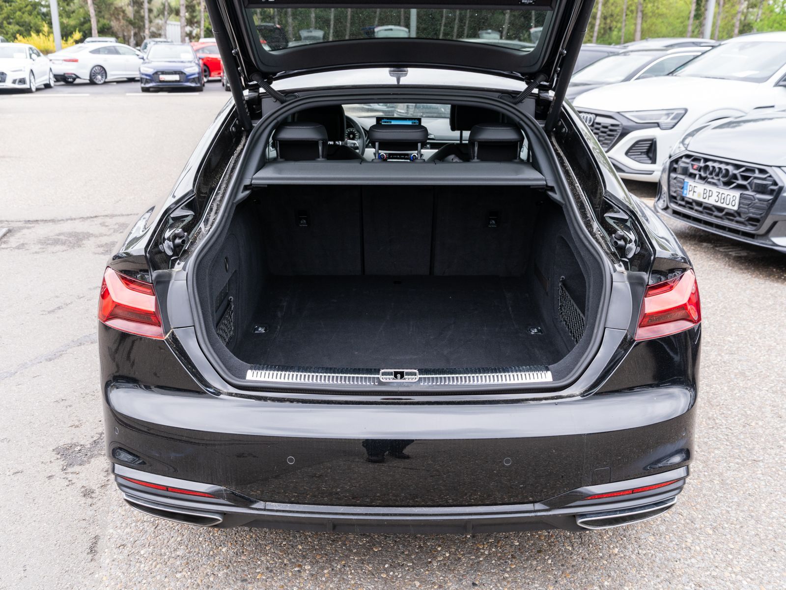 Fahrzeugabbildung Audi A5 Sportback S line 40 TDI quattro Matrix AHK
