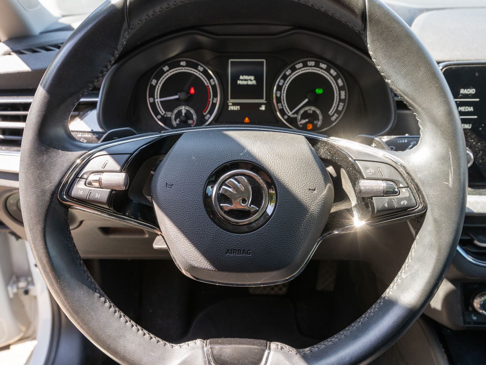 Fahrzeugabbildung SKODA Scala Tour 1.0TSI DSG LED RFK PDC GRA SmartLink