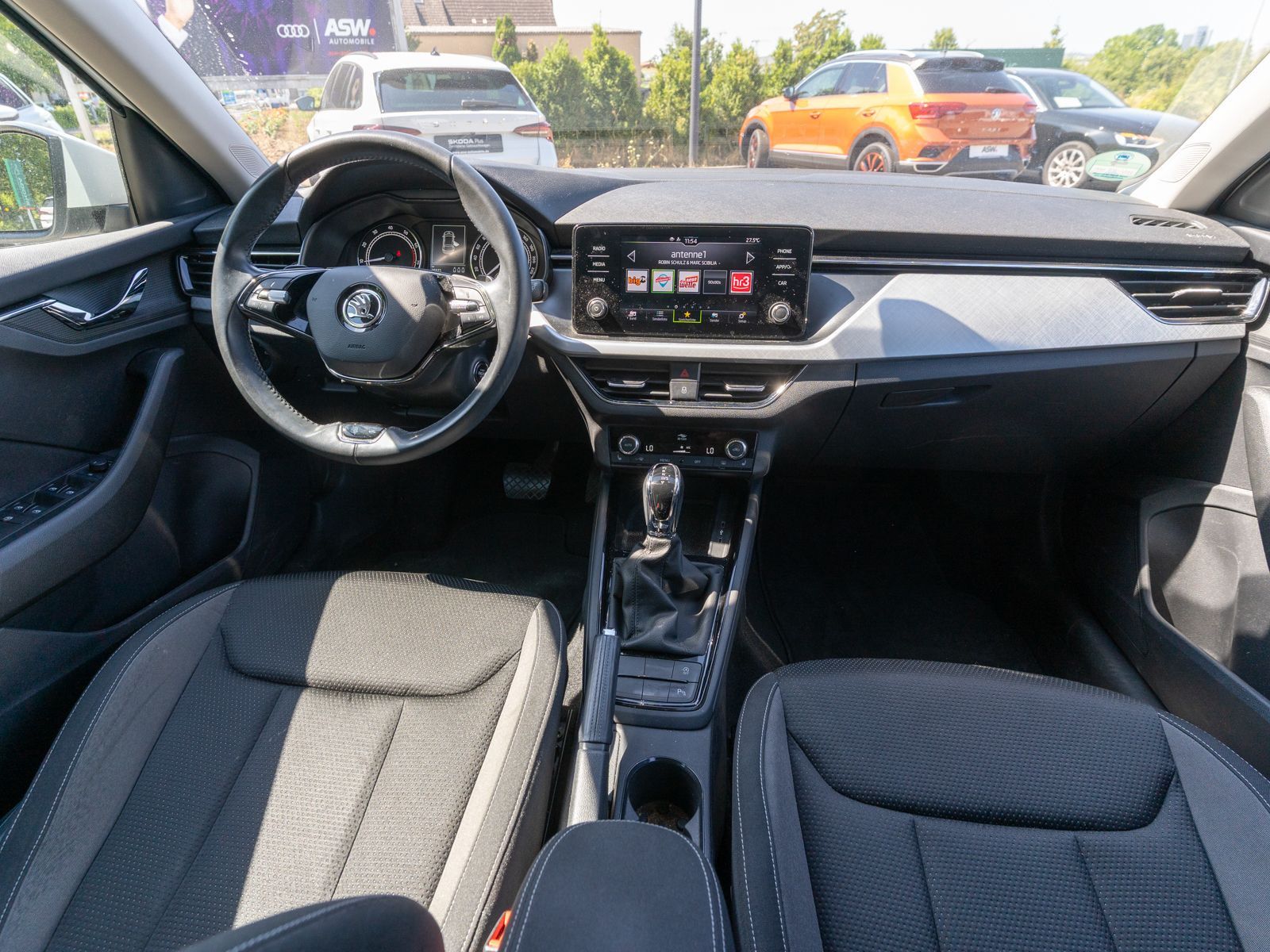 Fahrzeugabbildung SKODA Scala Tour 1.0TSI DSG LED RFK PDC GRA SmartLink