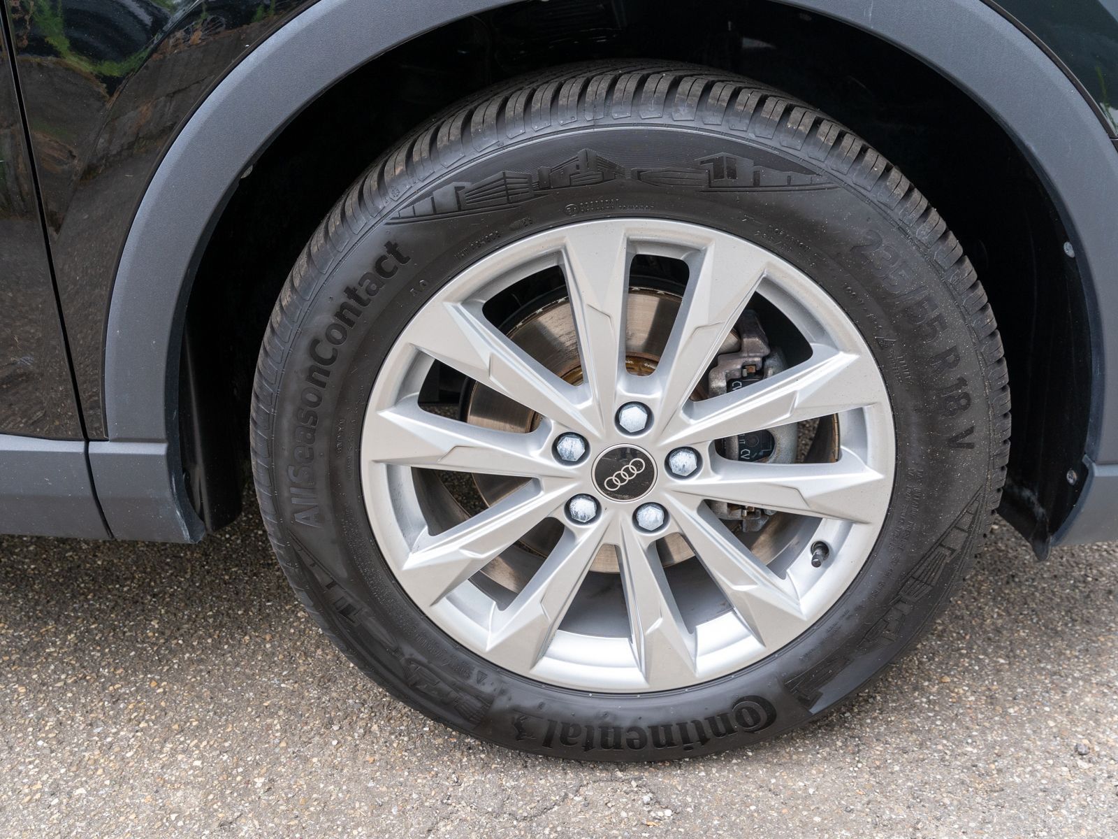Fahrzeugabbildung Audi Q3 35 TDI S tronic NAVI LED SHZ PDC VC
