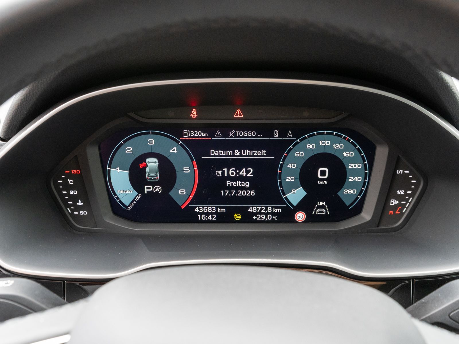 Fahrzeugabbildung Audi Q3 35 TDI S tronic NAVI LED SHZ PDC VC