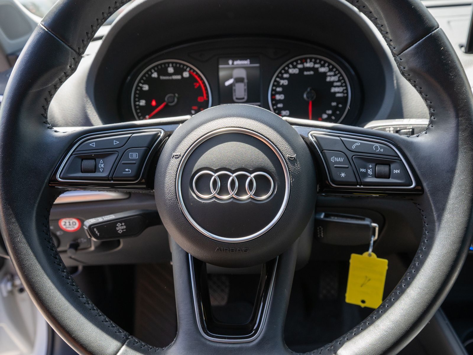 Fahrzeugabbildung Audi A3 Sportback sport 35TFSI Xenon Navi PDC GRA SHZ