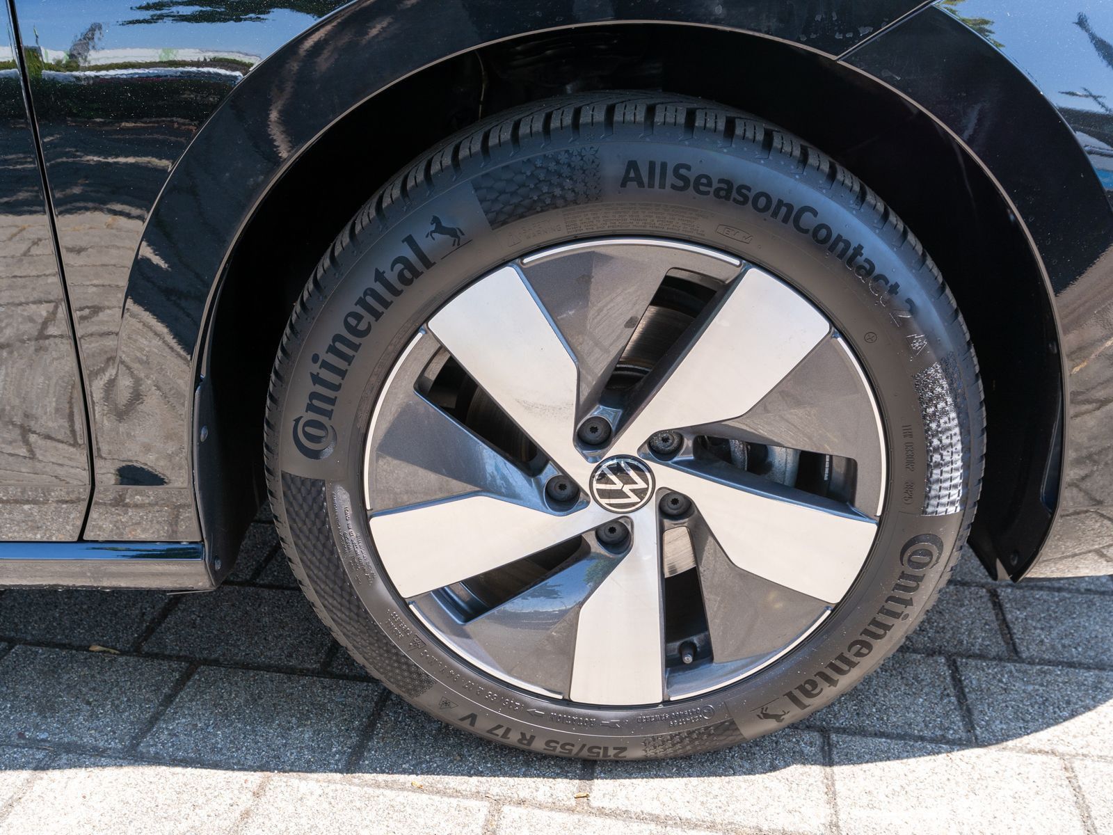Fahrzeugabbildung Volkswagen Passat Variant Business 2.0 TDI DSG LED 360° AHK