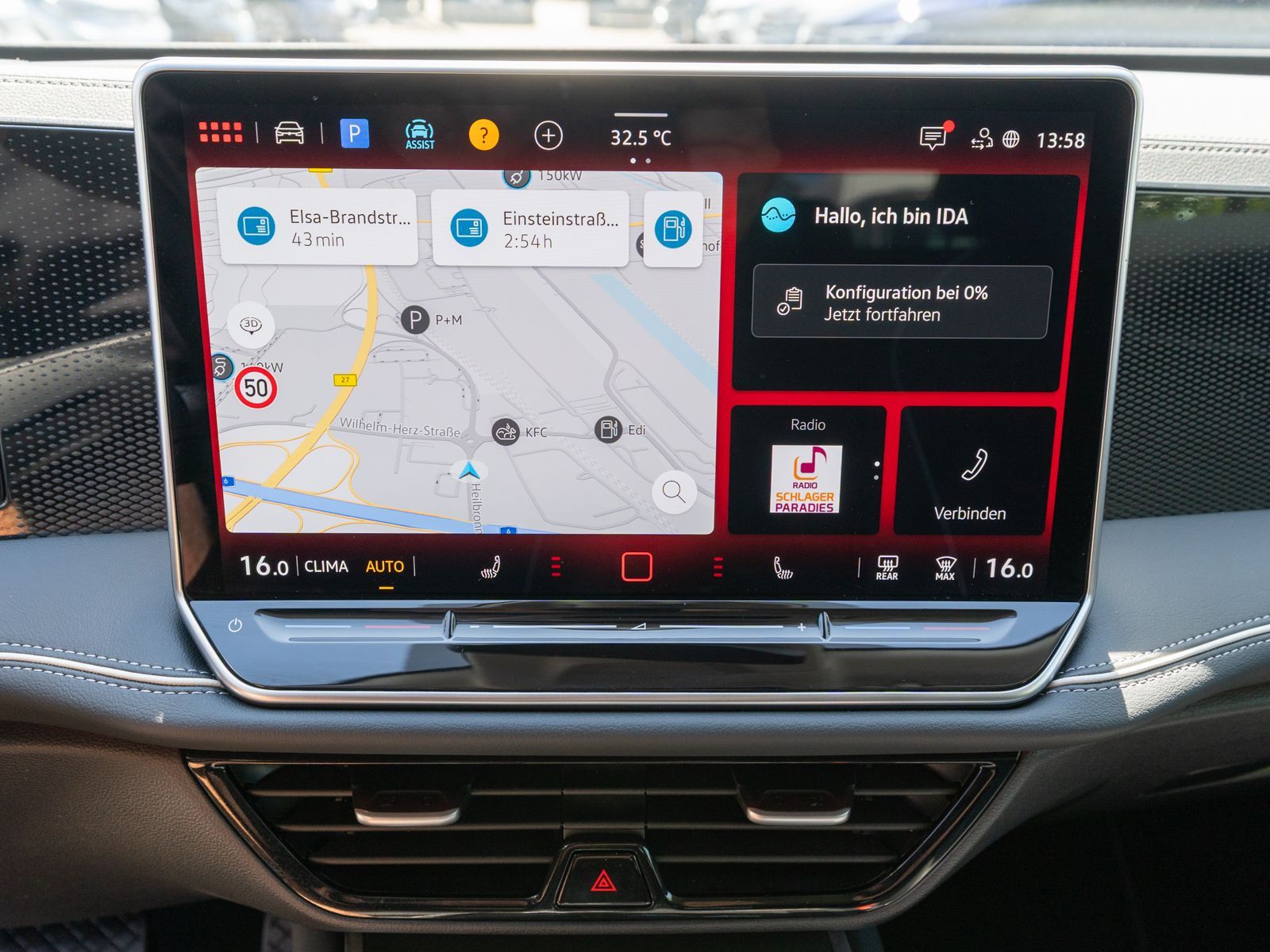 Fahrzeugabbildung Volkswagen Passat Variant Business 2.0 TDI DSG LED 360° AHK