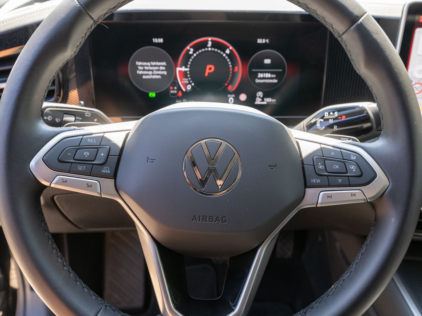 Fahrzeugabbildung Volkswagen Passat Variant Business 2.0 TDI DSG LED 360° AHK