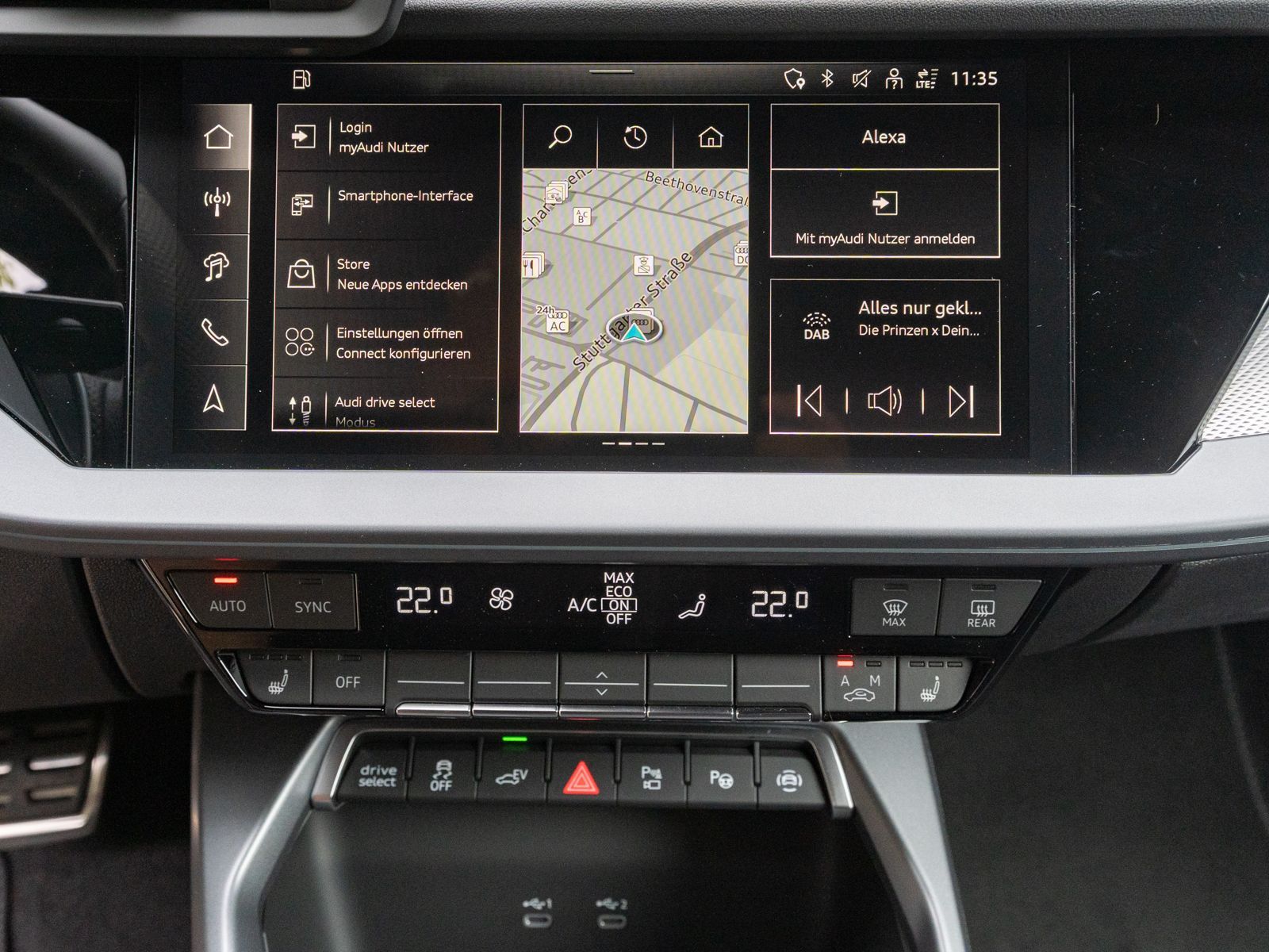 Fahrzeugabbildung Audi A3 Sportback Sline TFSI e Stronic RFK ACC MATRIX