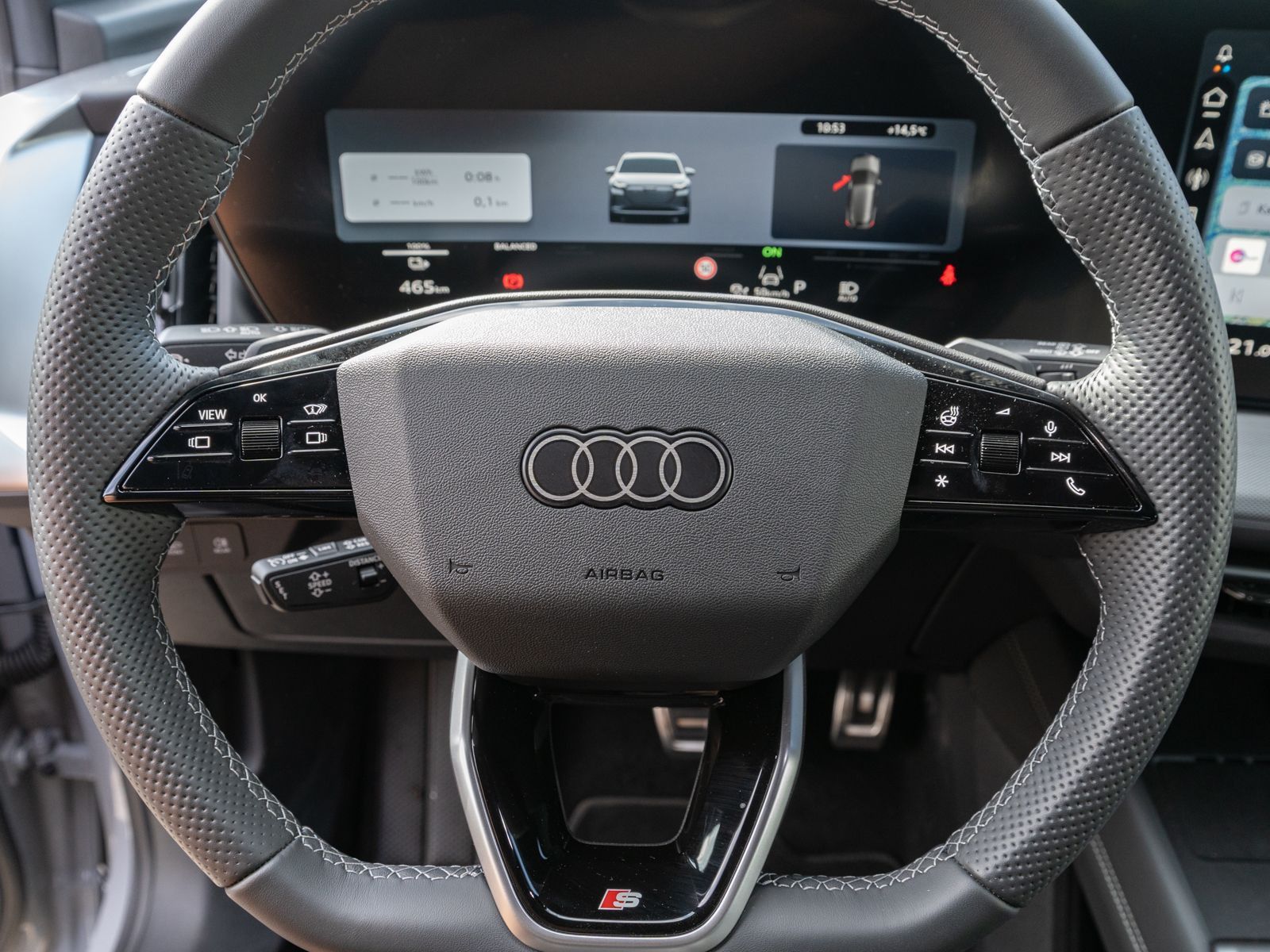 Fahrzeugabbildung Audi Q4 SUV e-tron quattro S line Head-Up Display AHK