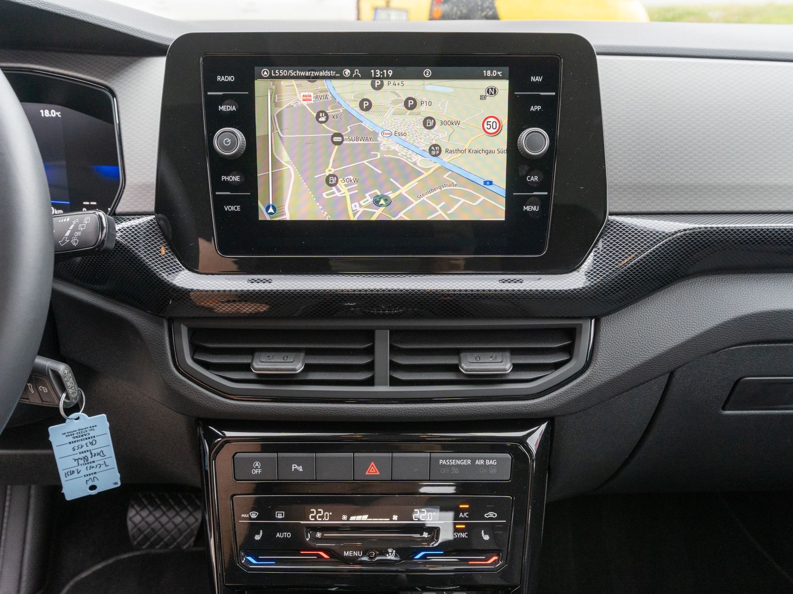 Fahrzeugabbildung Volkswagen T-Cross Life 1.0 TSI DSG Navi LED ACC PDC RFK