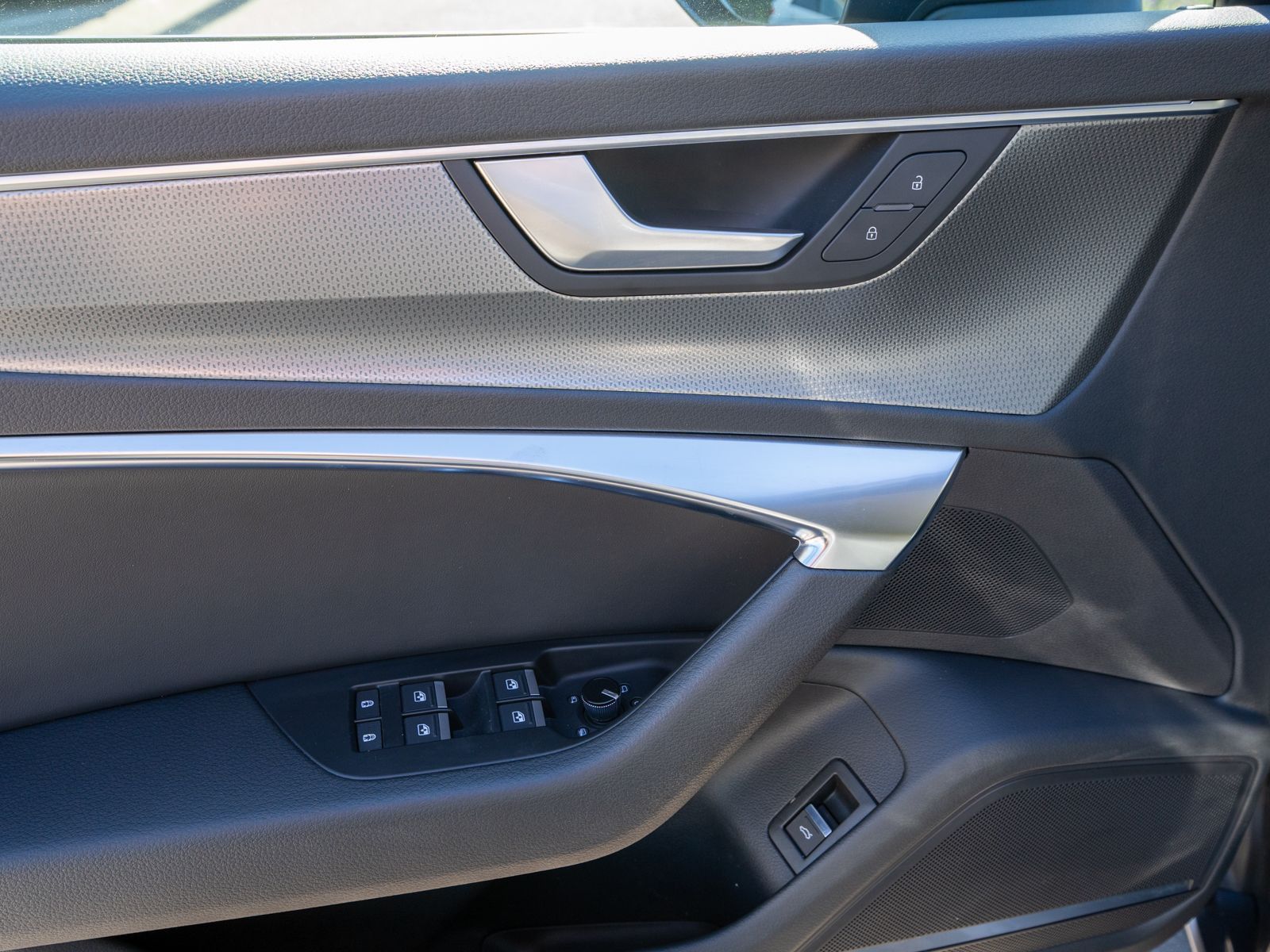 Fahrzeugabbildung Audi A6 allroad quattro 50TDI tiptronic LEDER B&O AHK