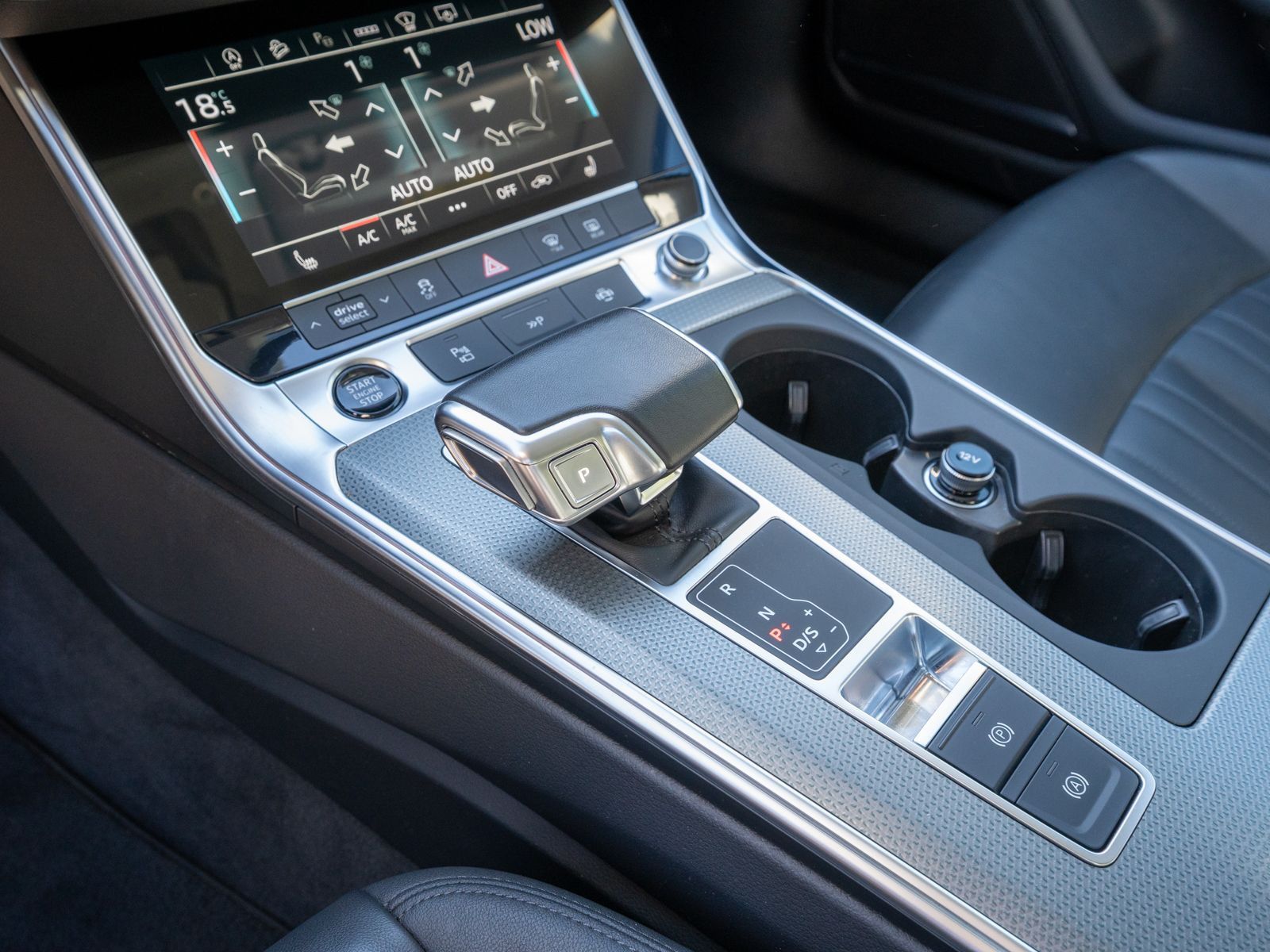 Fahrzeugabbildung Audi A6 allroad quattro 50TDI tiptronic LEDER B&O AHK