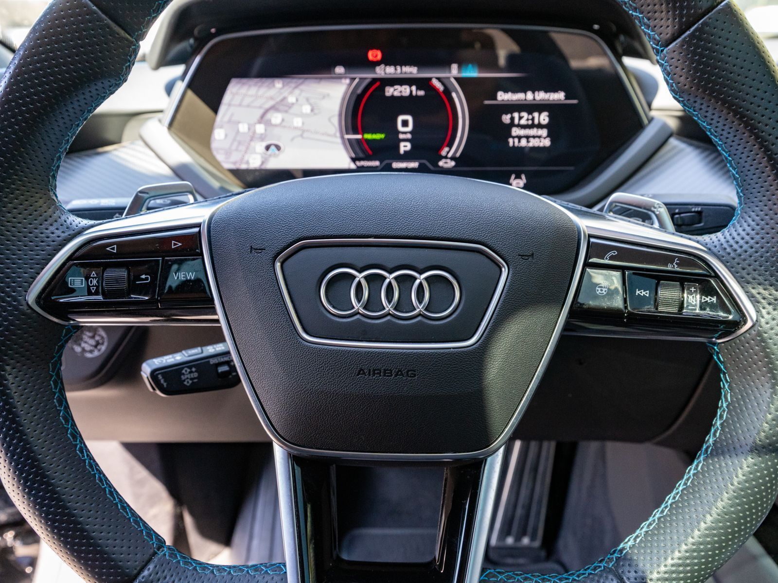 Fahrzeugabbildung Audi RS e-tron GT quattro 360° KERAMIK B&O LEDER PANO