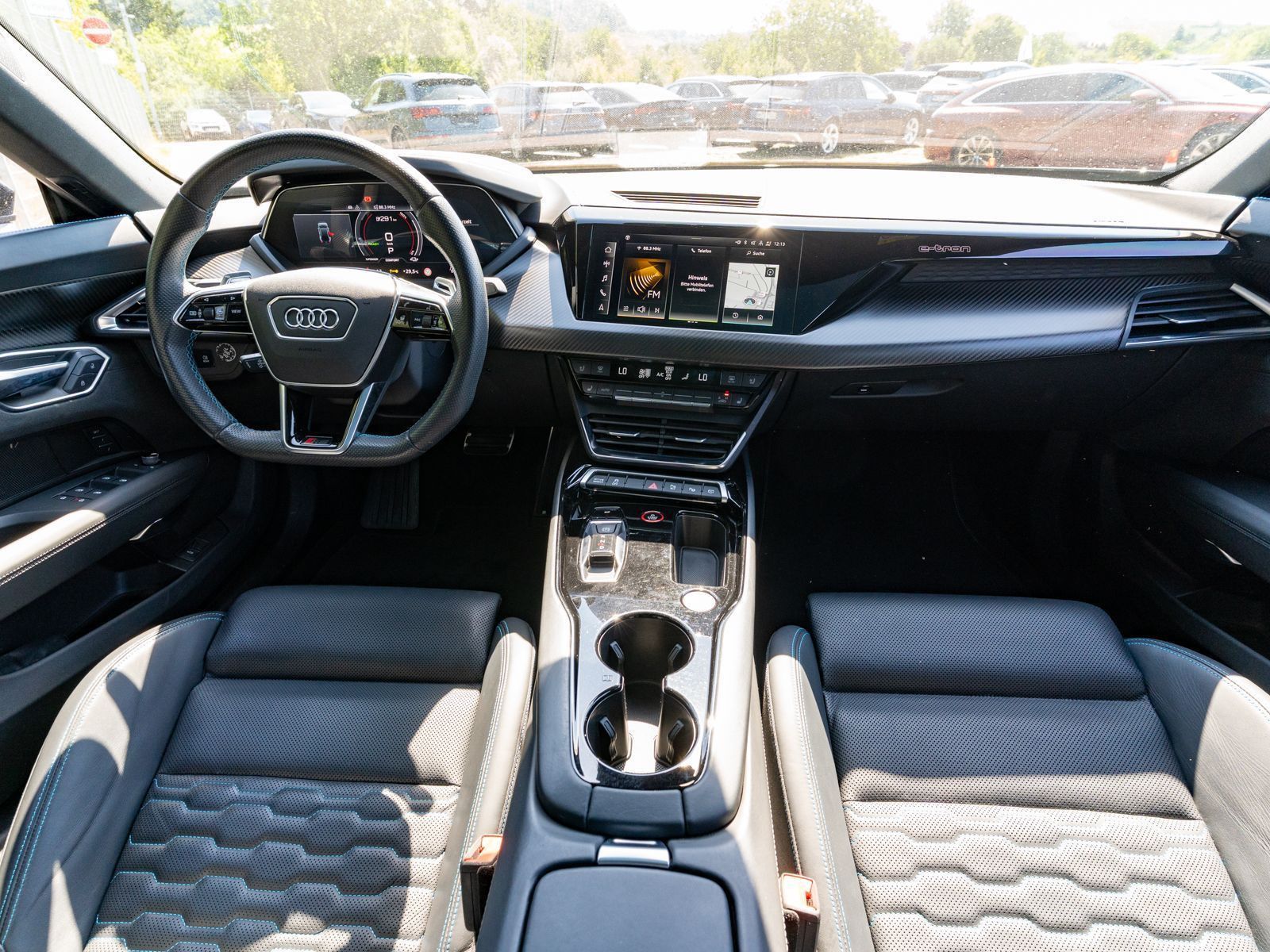 Fahrzeugabbildung Audi RS e-tron GT quattro 360° KERAMIK B&O LEDER PANO