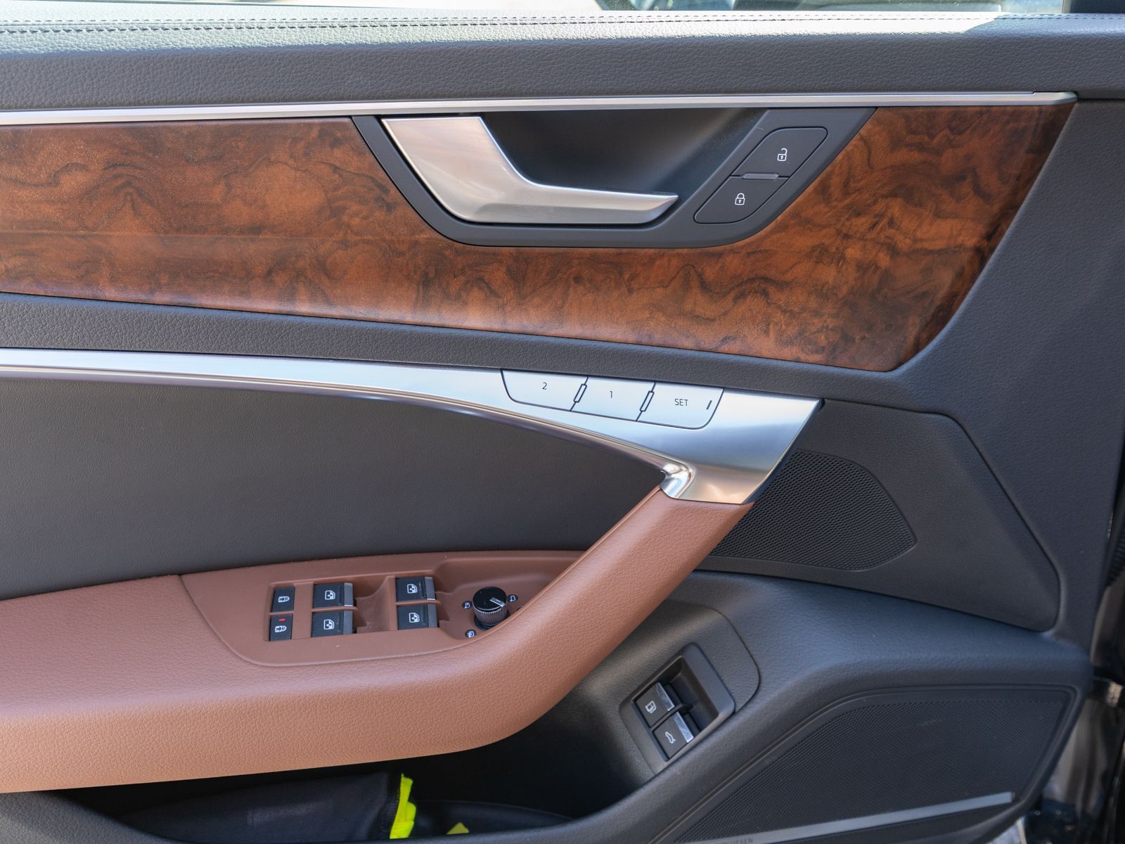 Fahrzeugabbildung Audi A6 Avant design 50TFSI e quattro MATRIX PANO B&O