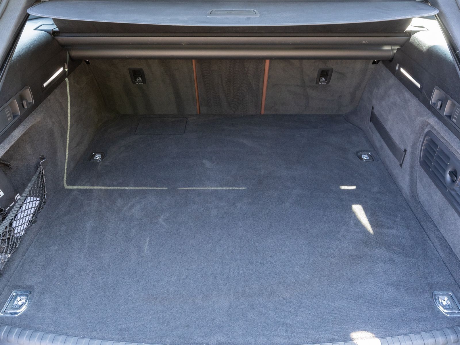 Fahrzeugabbildung Audi A6 Avant design 50TFSI e quattro MATRIX PANO B&O