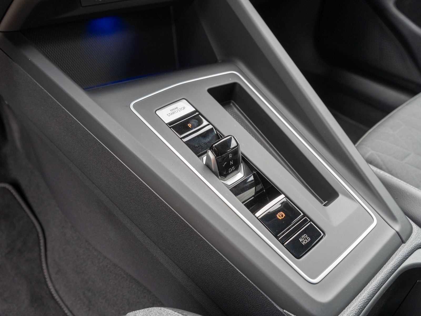 Fahrzeugabbildung Volkswagen Golf Variant Energy 2.0TDI DSG LED Navi 360° AHK