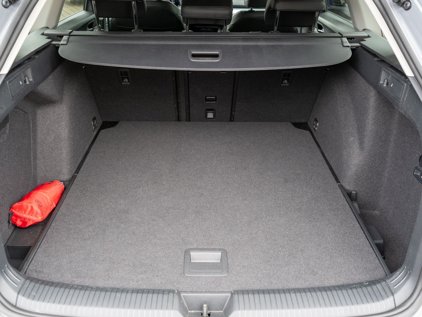 Fahrzeugabbildung Volkswagen Golf Variant Energy 2.0TDI DSG LED Navi 360° AHK