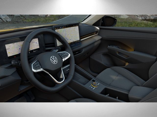Fahrzeugabbildung Volkswagen T-Roc Life 1.5eTSI DSG Navi Kamera PDC ACC AHK