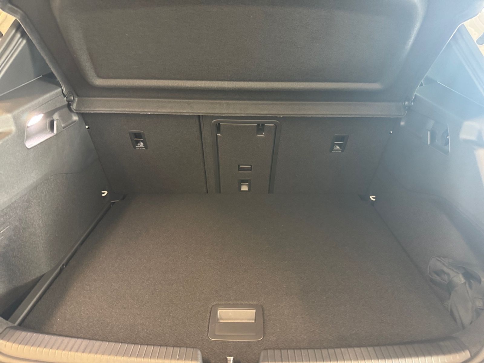 Fahrzeugabbildung Volkswagen ID.3 Neo Style 170 kW (231 PS) 79 kWh 1- Gang-Au