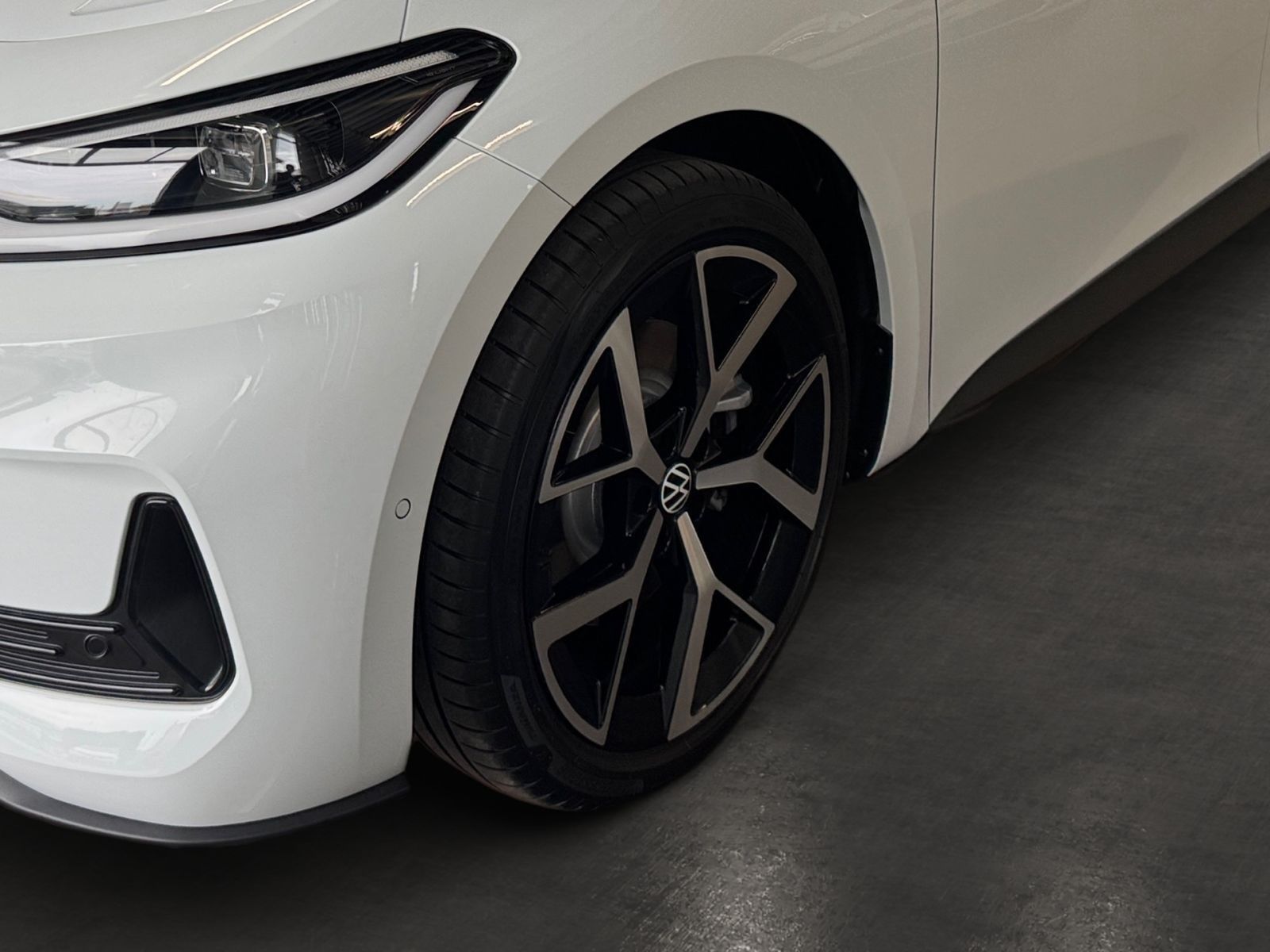 Fahrzeugabbildung Volkswagen ID.3 Neo Style 170 kW (231 PS) 79 kWh 1- Gang-Au