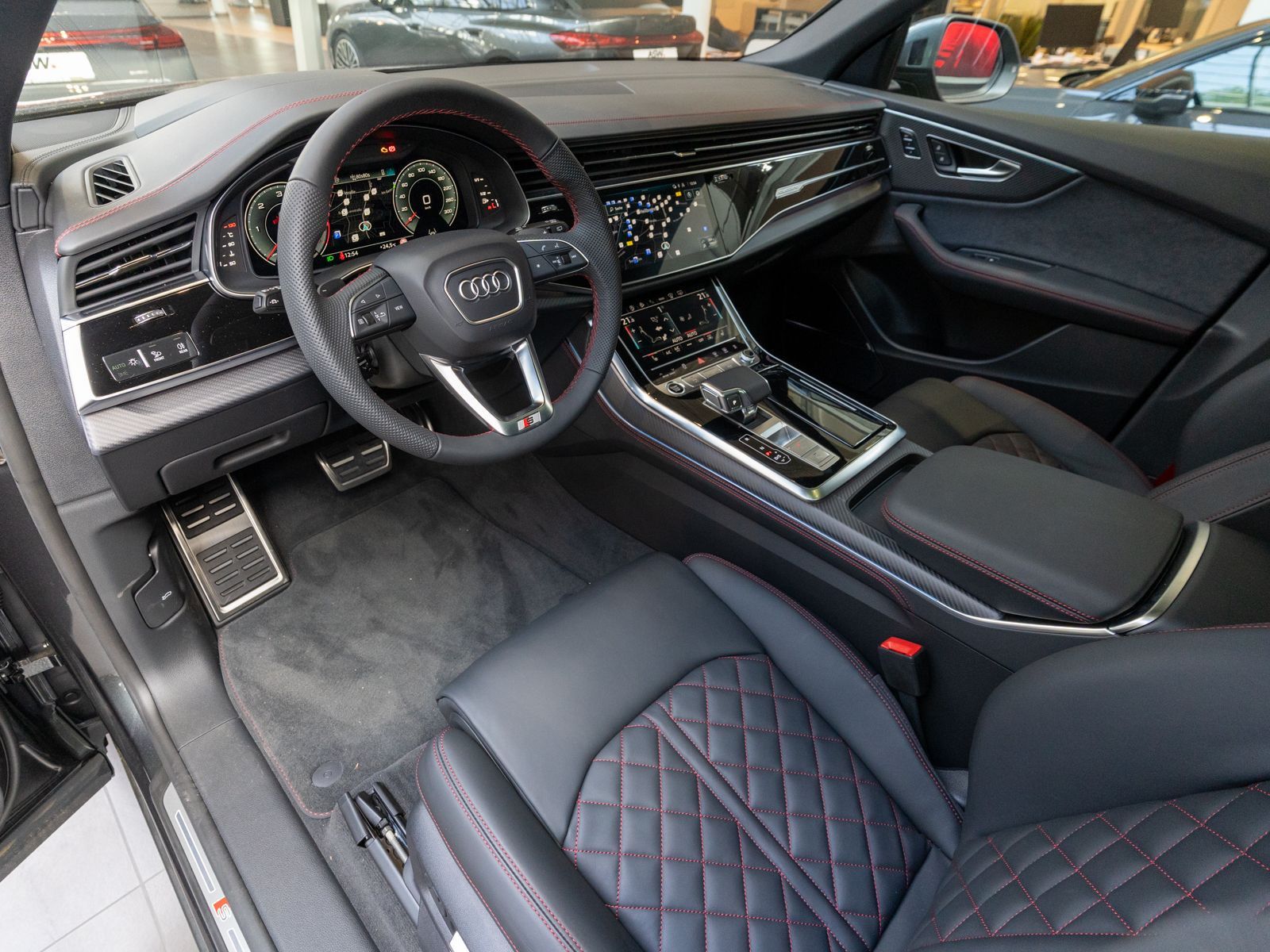 Fahrzeugabbildung Audi Q8 SUV S line TDI quattro tiptronic HUD B&O PANO