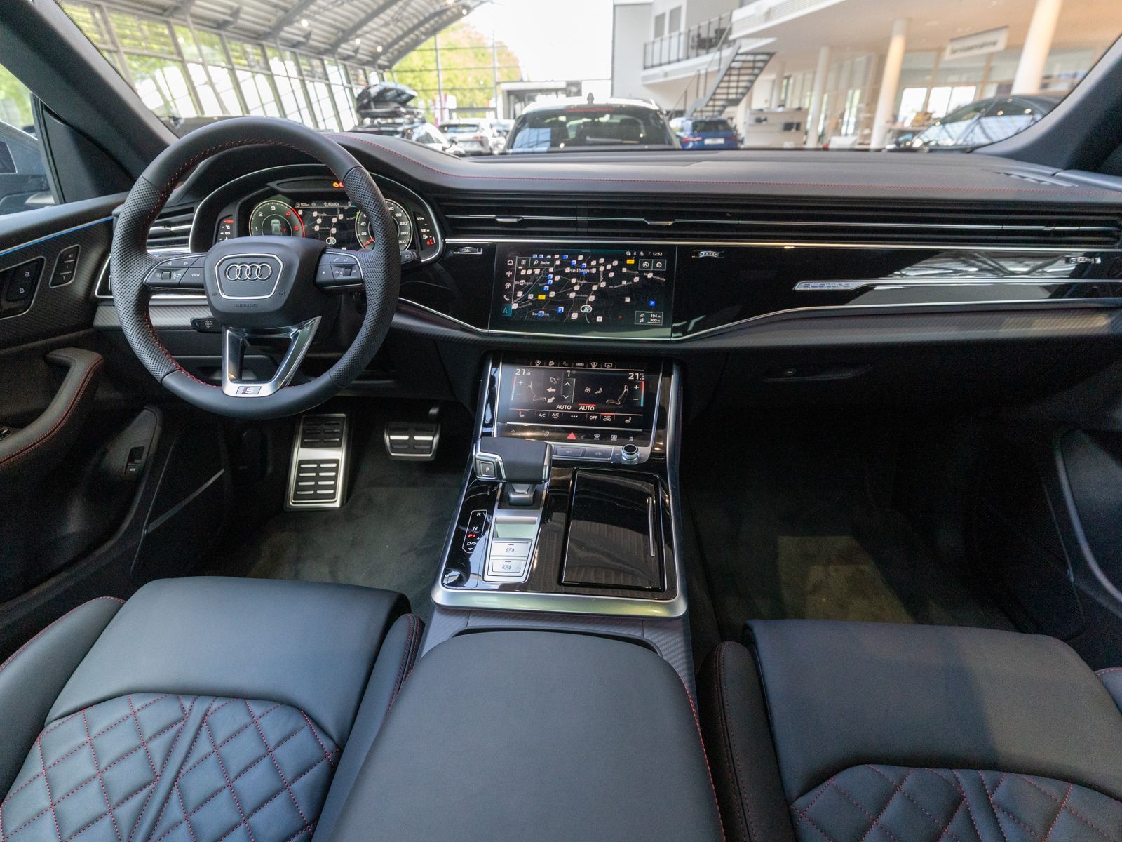 Fahrzeugabbildung Audi Q8 SUV S line TDI quattro tiptronic HUD B&O PANO