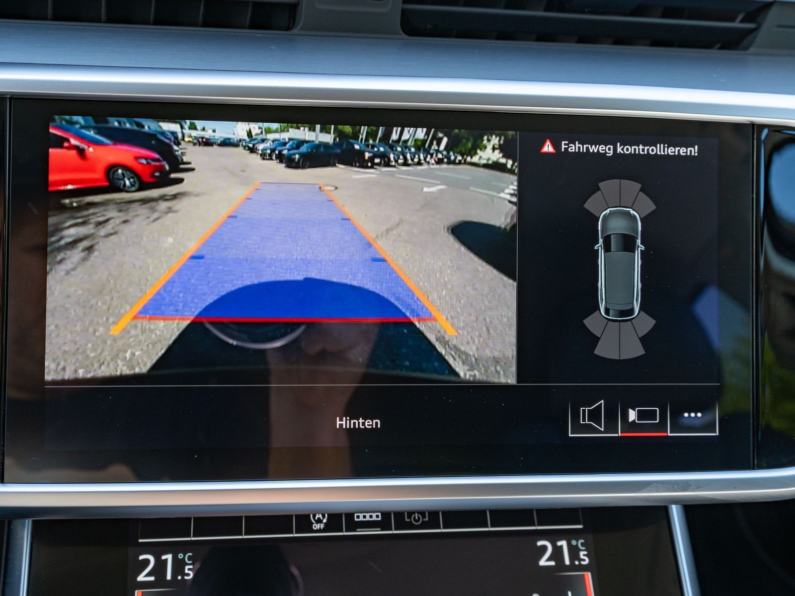Fahrzeugabbildung Audi S6 Avant 3.0TDI quattro LED Navi RFK SHZ AHK