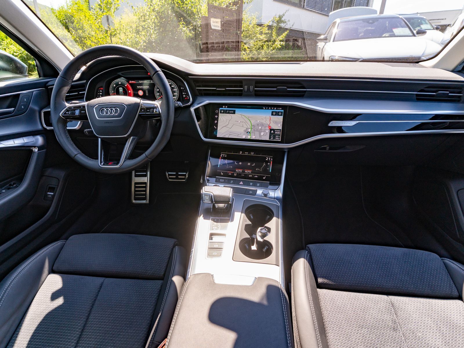 Fahrzeugabbildung Audi S6 Avant 3.0TDI quattro LED Navi RFK SHZ AHK