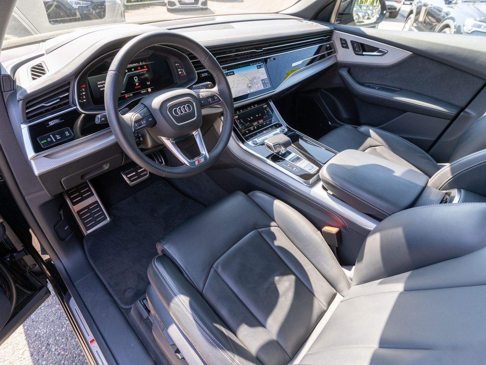 Fahrzeugabbildung Audi Q8 S line 50TDI quattro NAVI MATRIX PANO B&O AHK