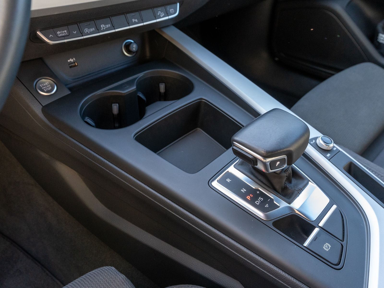 Fahrzeugabbildung Audi A4 allroad quattr 40TDI Stroni LED Navi SHZ RFK