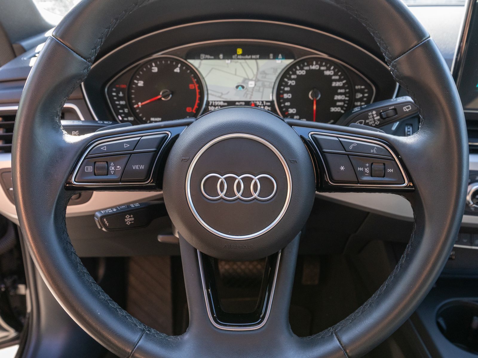 Fahrzeugabbildung Audi A4 allroad quattr 40TDI Stroni LED Navi SHZ RFK