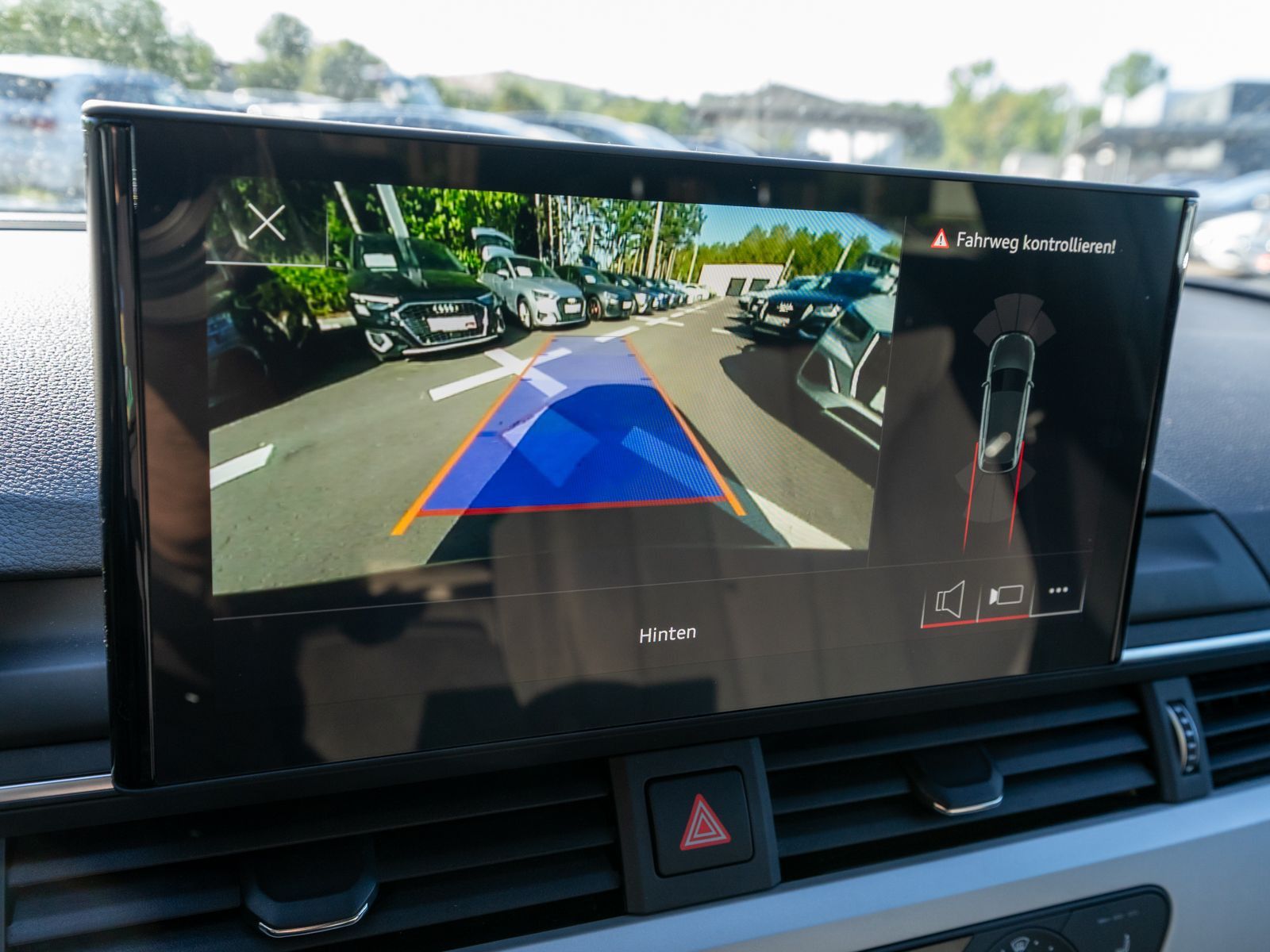 Fahrzeugabbildung Audi A4 allroad quattr 40TDI Stroni LED Navi SHZ RFK