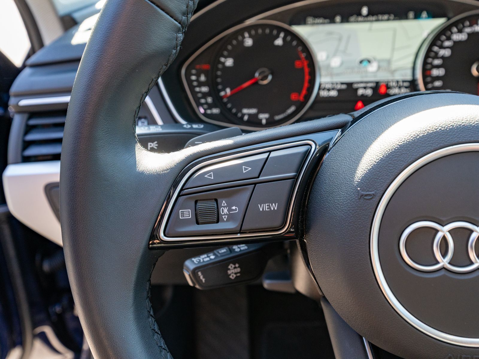 Fahrzeugabbildung Audi A4 Avant advanced 40TDI quattro NAVI LED B&O AHK