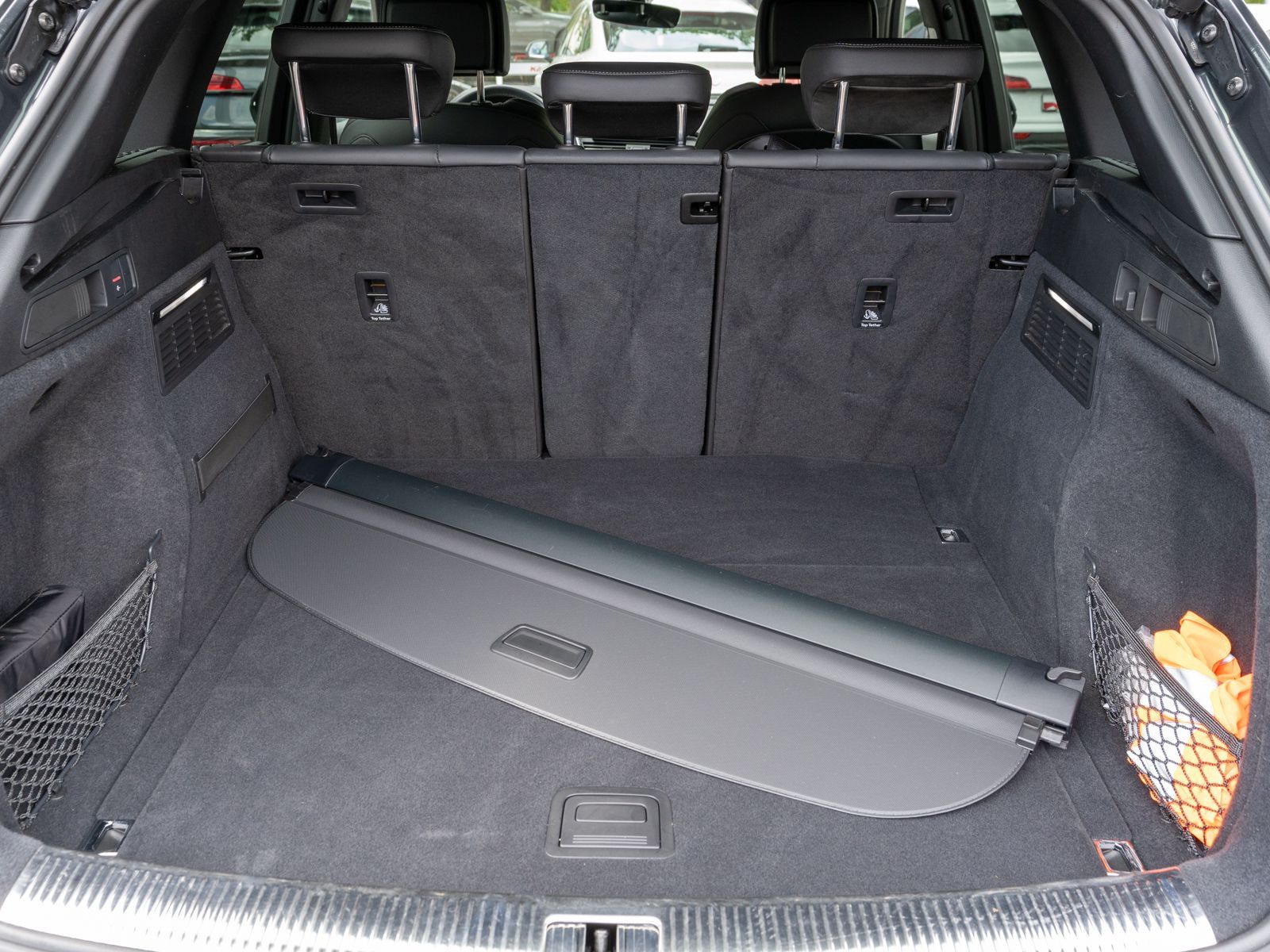 Fahrzeugabbildung Audi Q5 S line 2.0TDI quattr Stronic LED Navi SHZ RFK