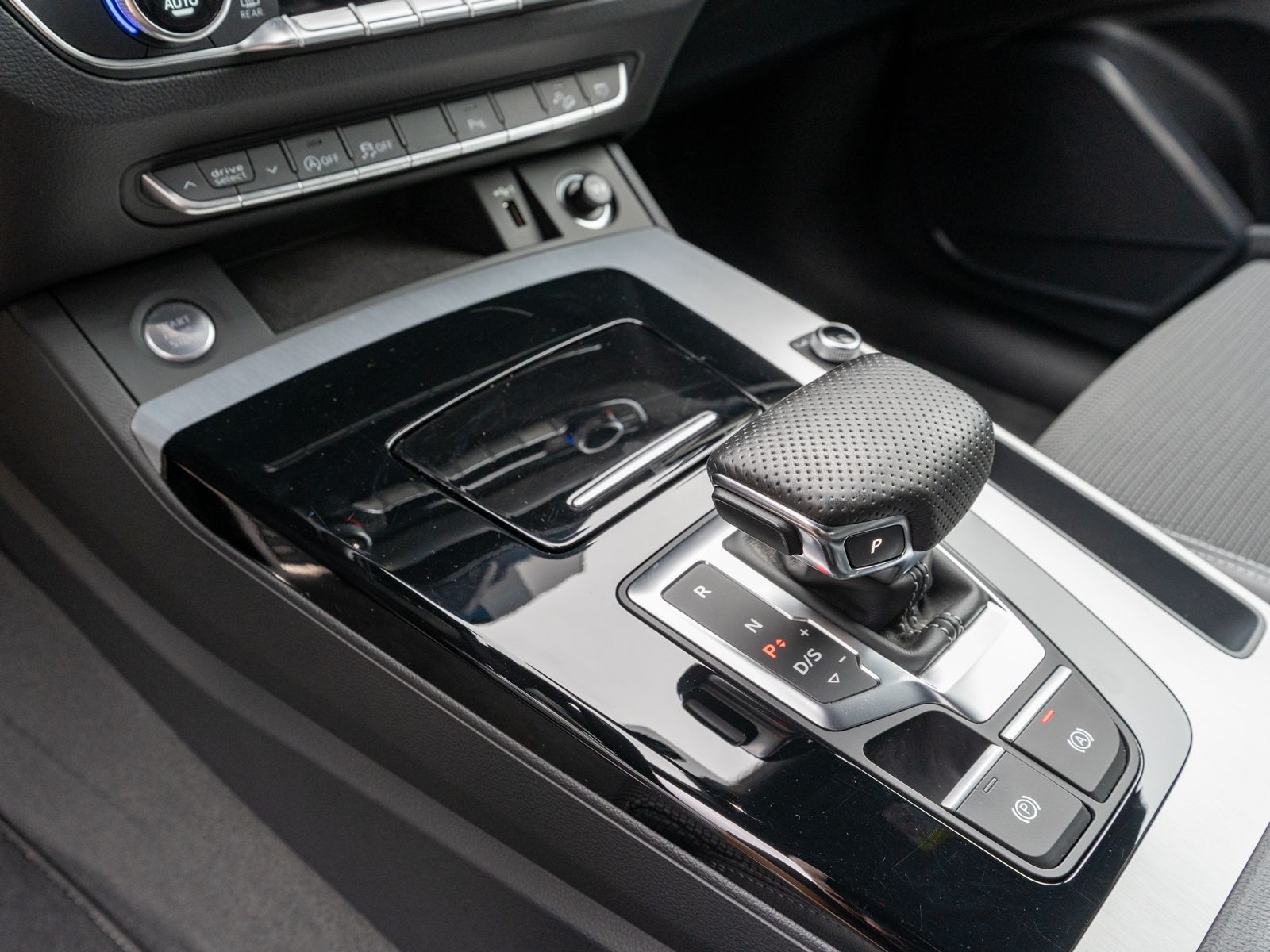 Fahrzeugabbildung Audi Q5 Sportback S line 50TDI quattro LED MATRIX AHK