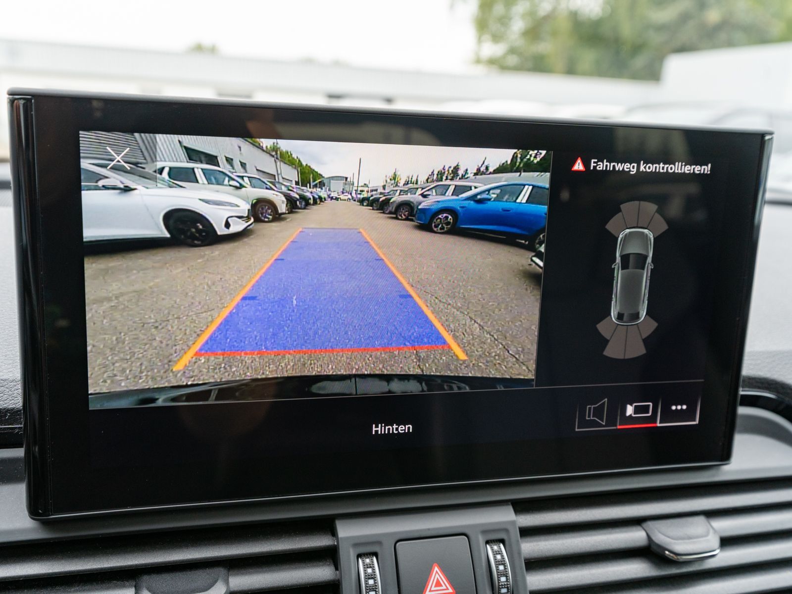 Fahrzeugabbildung Audi Q5 Sportback S line 50TDI quattro LED MATRIX AHK