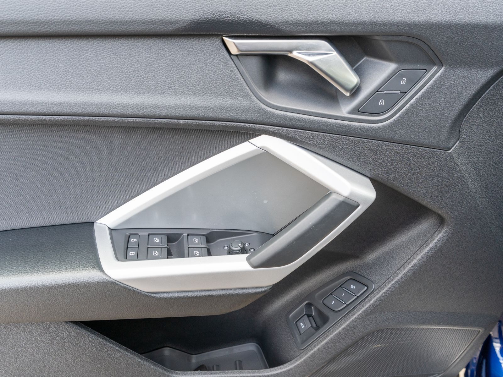 Fahrzeugabbildung Audi Q3 Sportback S line 40TDI quattro NAVI 360° AHK