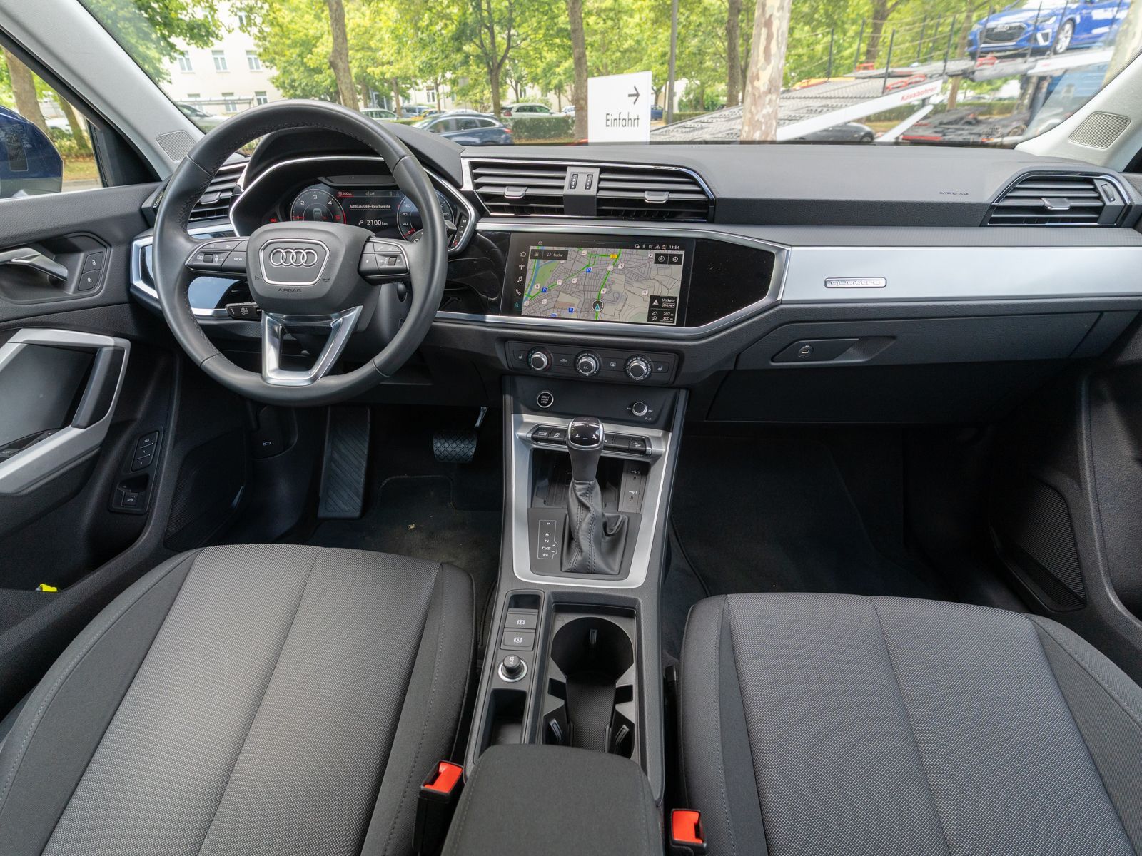 Fahrzeugabbildung Audi Q3 Sportback S line 40TDI quattro NAVI 360° AHK
