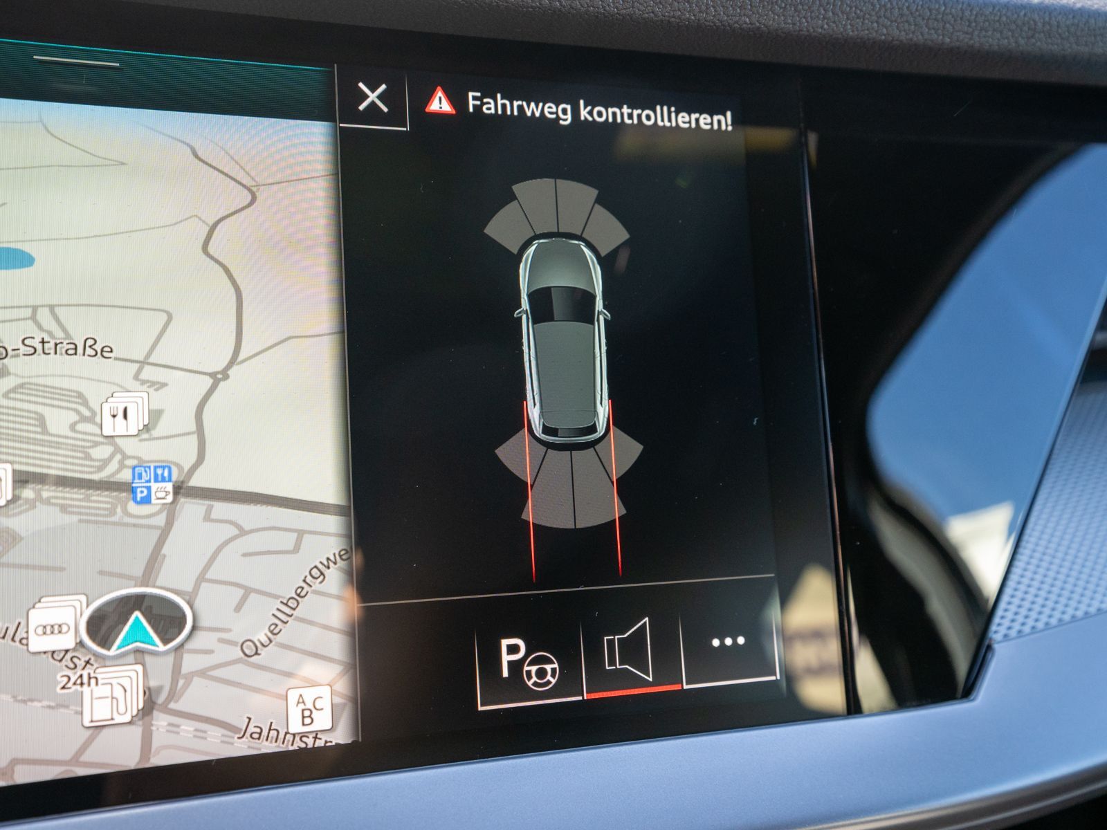 Fahrzeugabbildung Audi A3 Sportback S line 30TFSI NAVI LED STANDHZ ACC