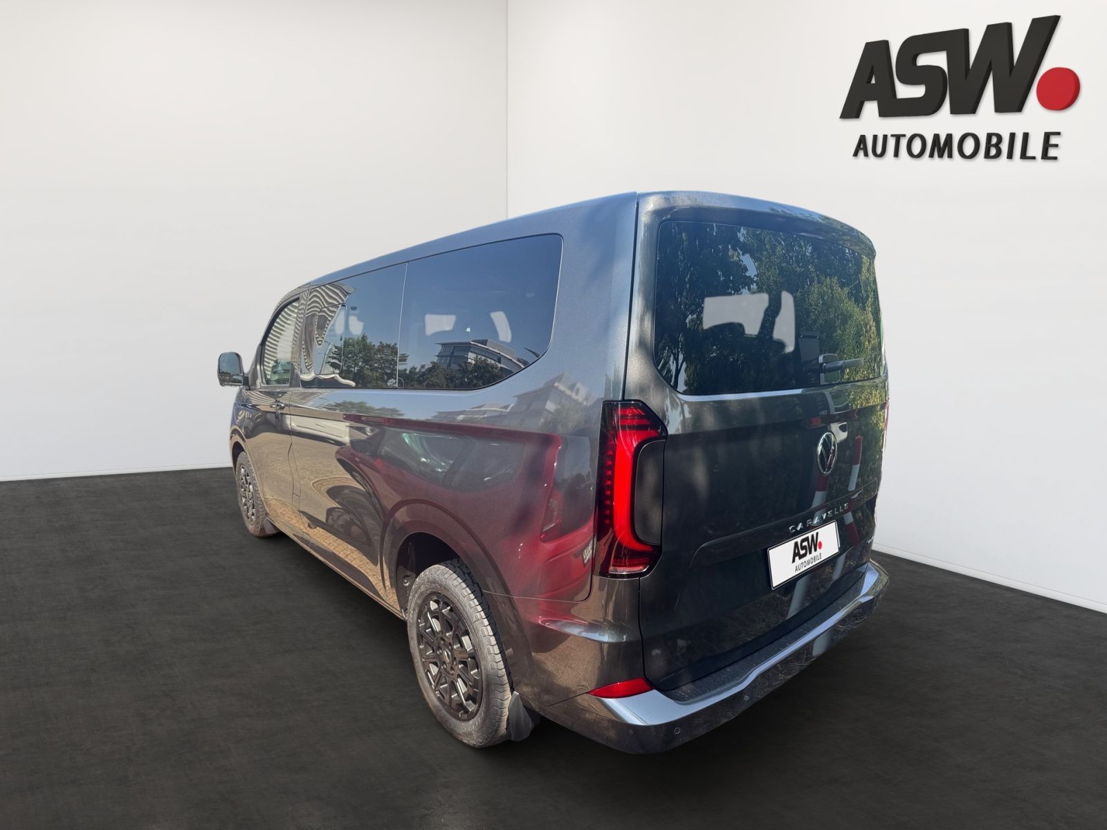 Fahrzeugabbildung Volkswagen Caravelle LIFE 2.0 TDI 4MO AHK GJR