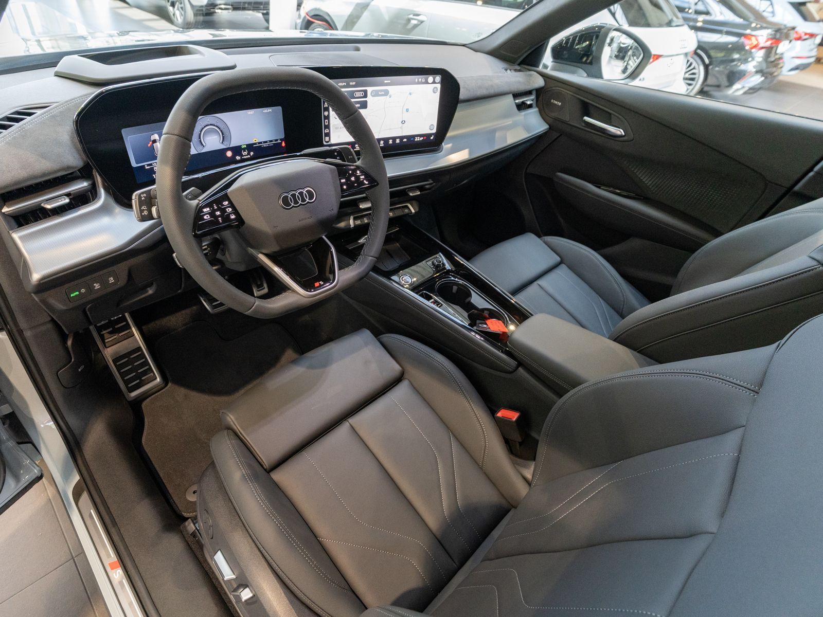 Fahrzeugabbildung Audi Q3 SUV TFSI Stronic Sline HUD SONOS 360° ACC AHK