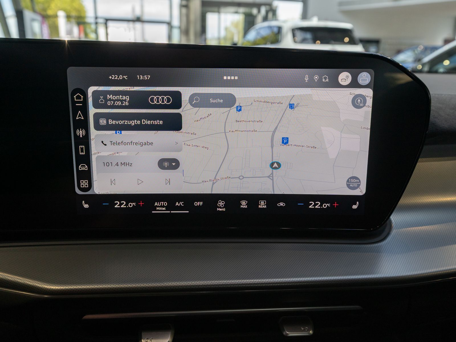 Fahrzeugabbildung Audi Q3 SUV TFSI Stronic Sline HUD SONOS 360° ACC AHK