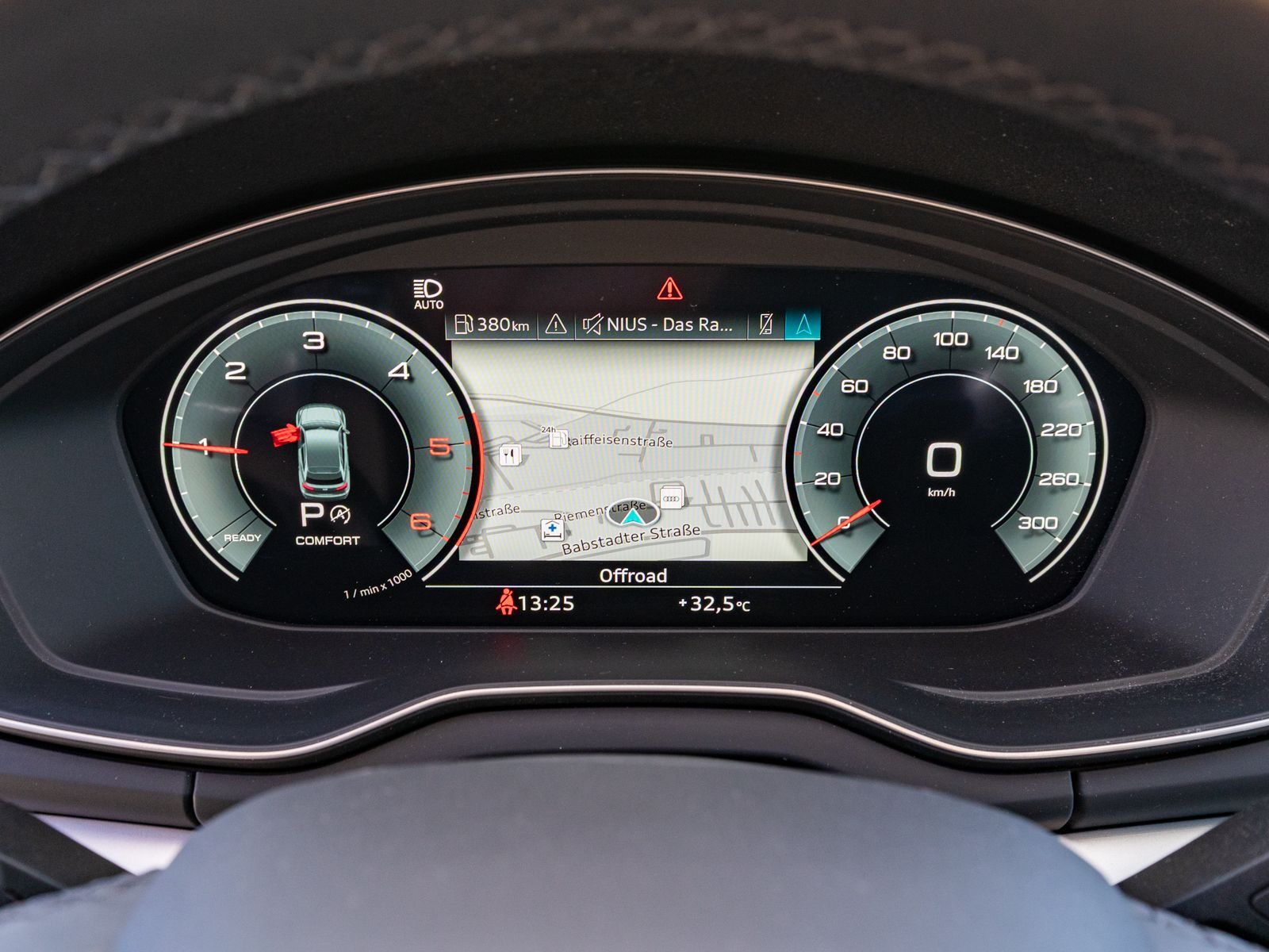 Fahrzeugabbildung Audi Q5 40TDI quattro Stronic NAVI MATRIX AHK SHZ VC