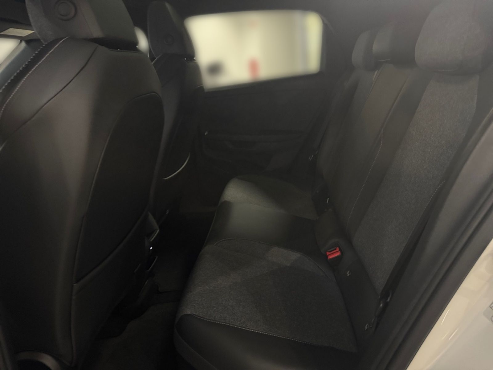 Fahrzeugabbildung Volkswagen ID. Polo Style 155 kW / 52 kWh AHK 306°-Kamera