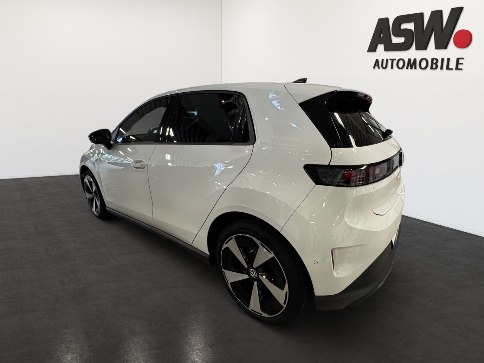 Fahrzeugabbildung Volkswagen ID. Polo Style 155 kW / 52 kWh AHK 306°-Kamera