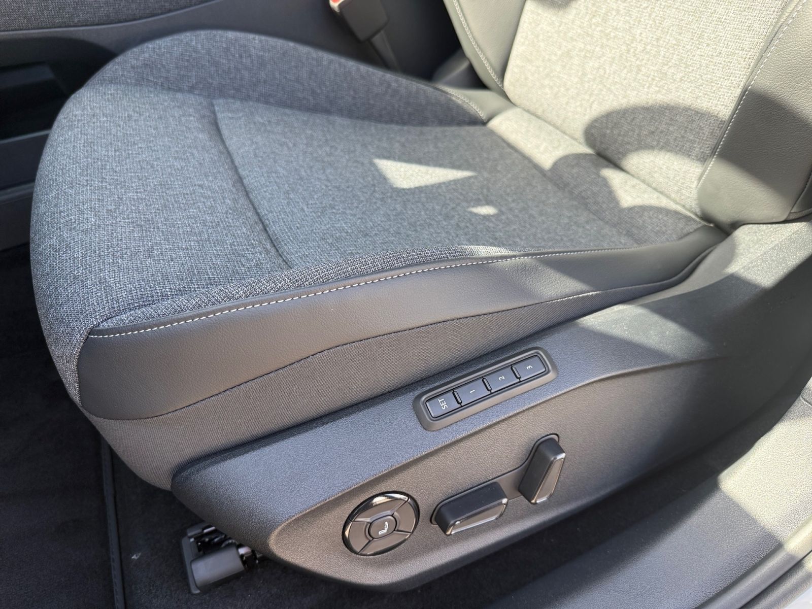 Fahrzeugabbildung Volkswagen ID. Polo Style 155 kW / 52 kWh AHK 360°-Kamera