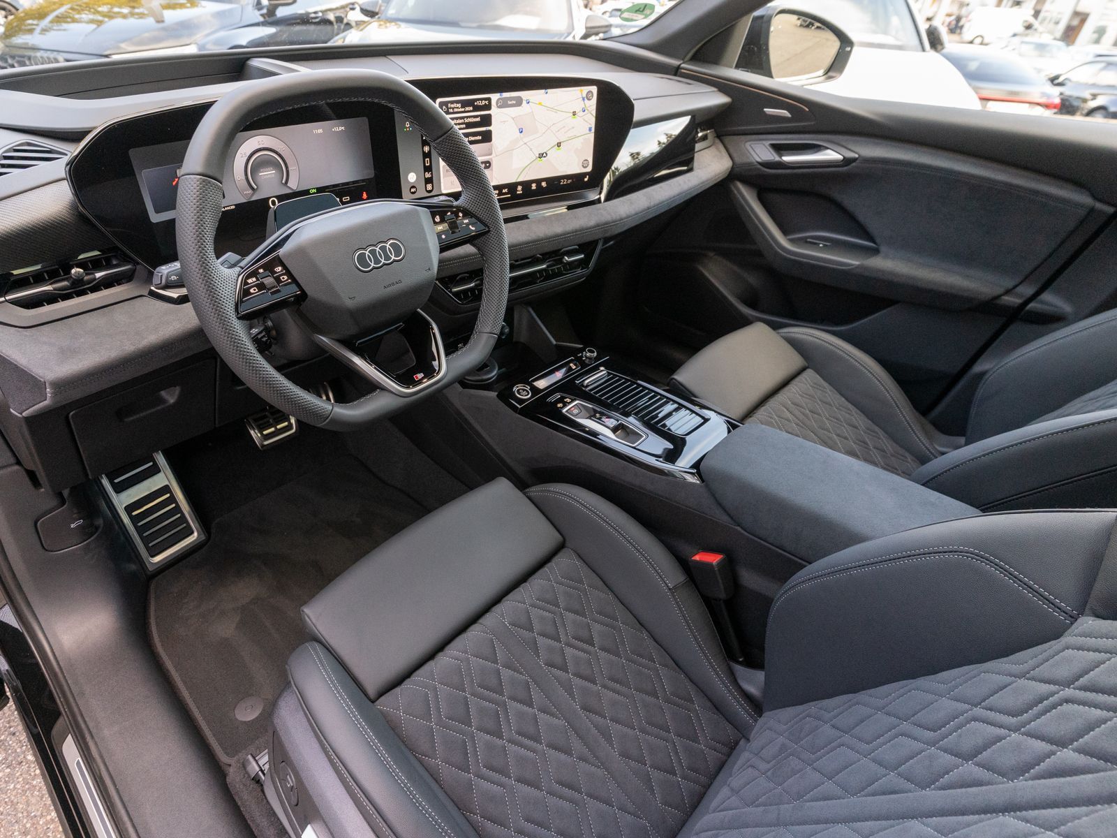 Fahrzeugabbildung Audi Q6 SUV e-tron performance PANO Anhängerkupplung