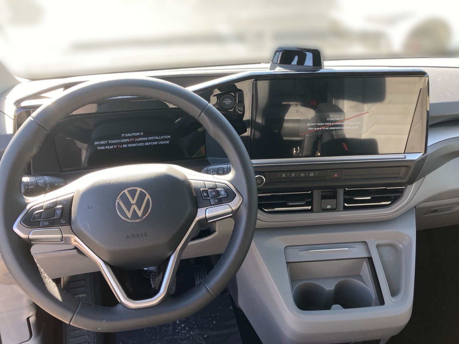 Fahrzeugabbildung Volkswagen Caravelle Style 2.0 TDI 4MOT. AHK NAVI 8-Sitzer