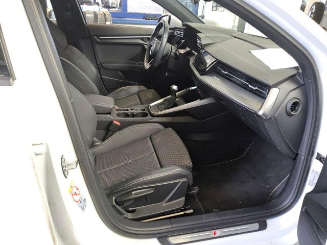 Fahrzeugabbildung Audi A3 Sportback S line 30TFSI NAVI LED PANO B&O HUD